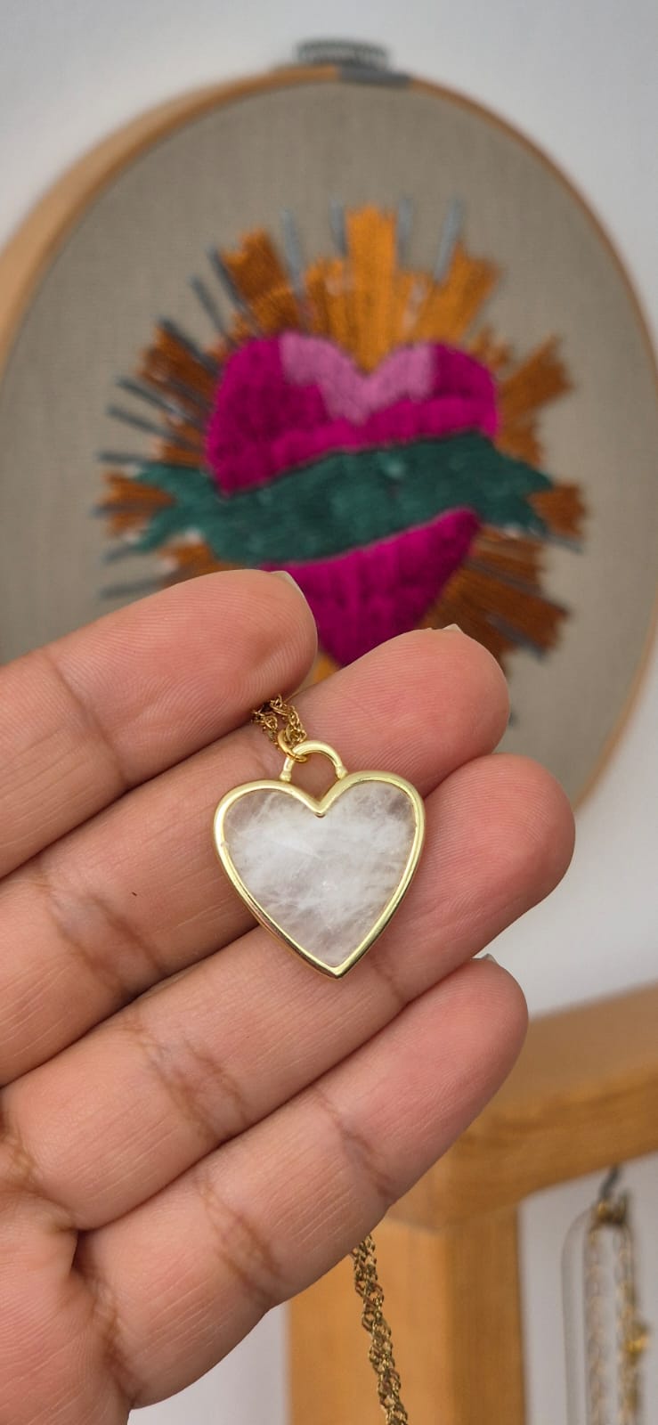 Collar corazón piedra luna