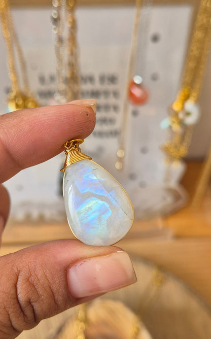 Collar piedra luna estrellas