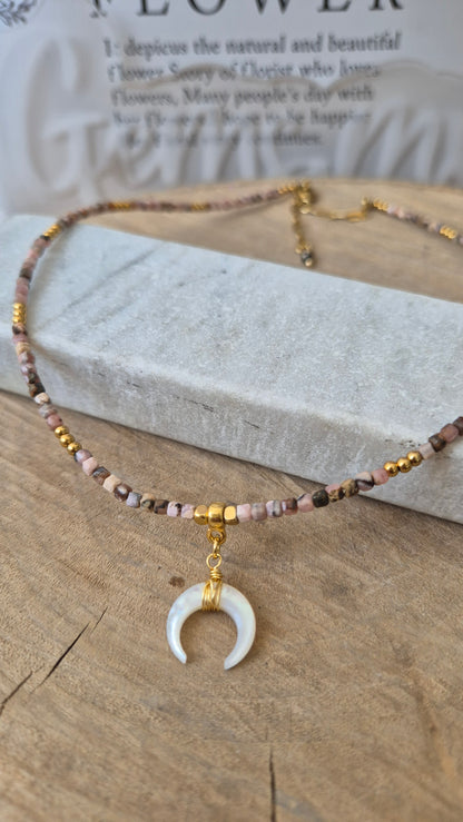 Choker rodocrosita y madre perla