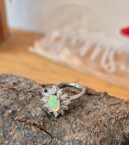 Anillo ajustable ópalo etíope y circonia