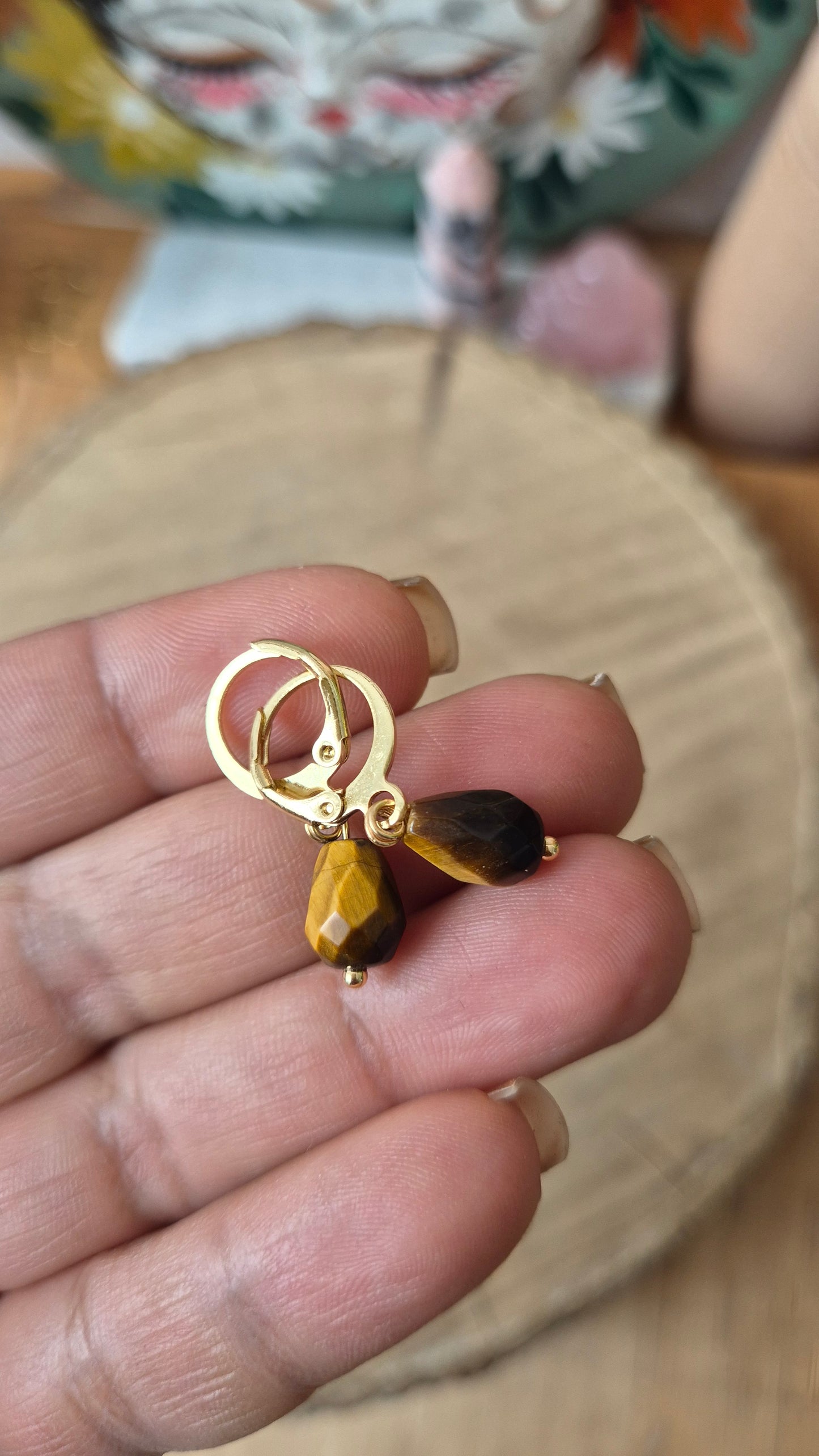 Aretes huggies cuarzo